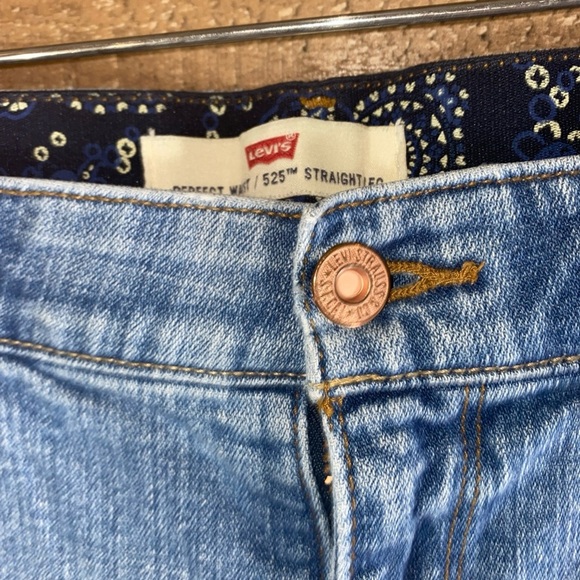 Levi's Perfect Waist 525 Straight Leg Denim Blue Jeans Women's Size 16 M Pockets - Picture 2 of 10